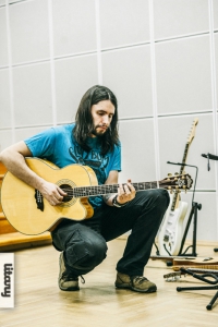 Красивый  Washburn